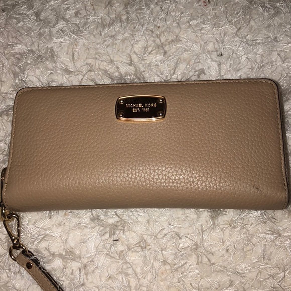 Tan Michael Kors purse & wallet - Picture 6 of 8